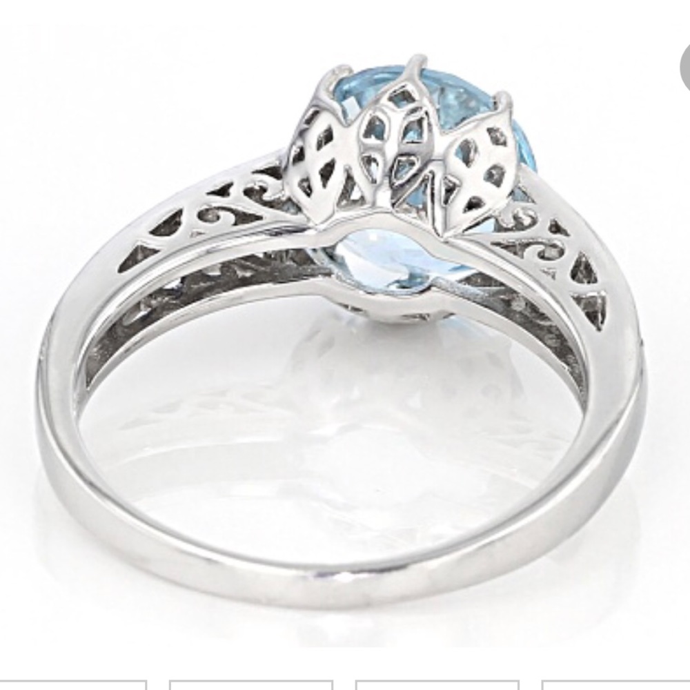 4.27 glacier blue topaz w/ 38 points blue sapphire - Picture 3 of 5